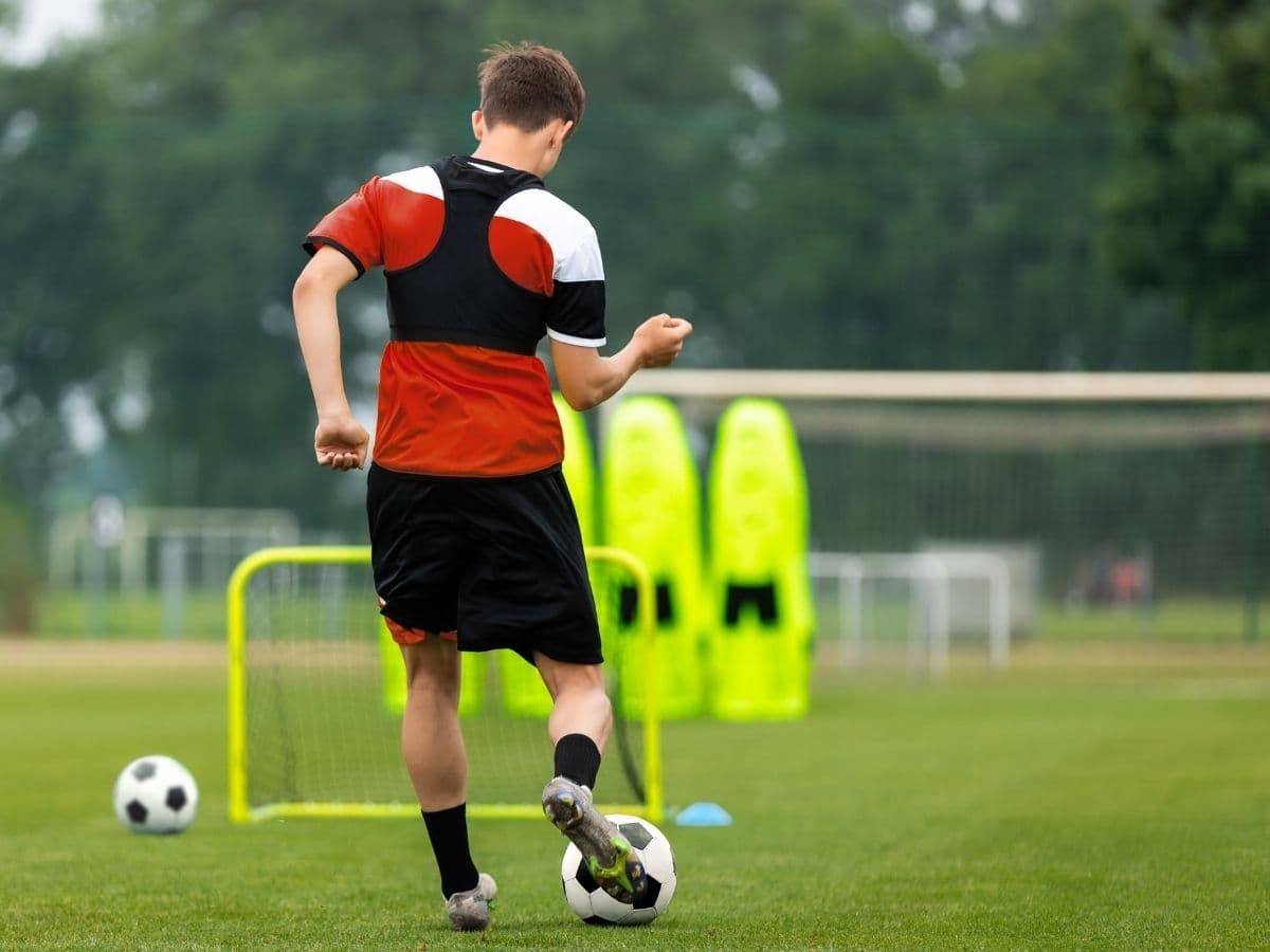 Kinder im Fußballcamp